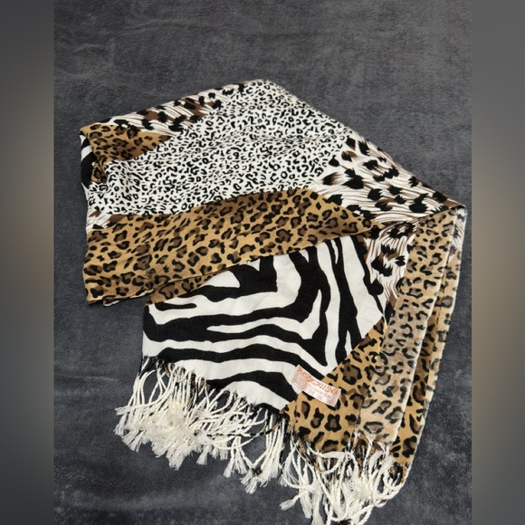 Pashmina Animal Print Scarf - Black, White, Brown - Picture 2 of 6